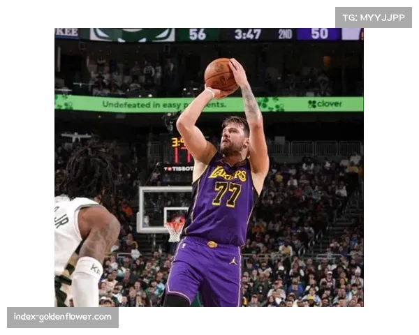 湖人124-104轻取独行侠重返西部第五 东契奇里夫斯复出率队止住连败 湖人124-104轻取独行侠重返西部第五 东契奇里夫斯复出率队止住连败